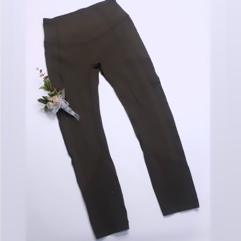 Lululemon dark green basic workout leggings • 4